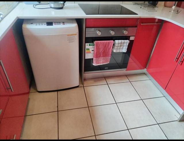 2 BEDROOM APARTMENT FOR SALE IN CLARINA